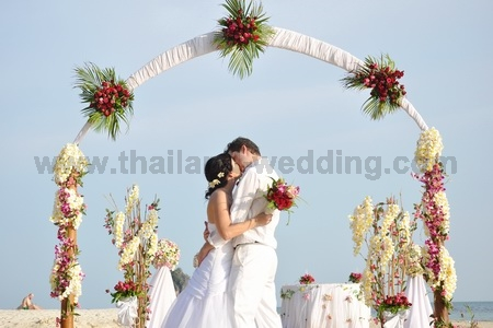 railay-beach-wedding-michaela-robin-29