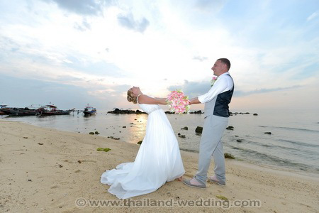Samui-Beach-Wedding-Package-Lauren-Chris-29