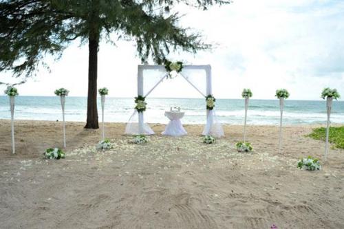Beach-Wedding-Venue-009