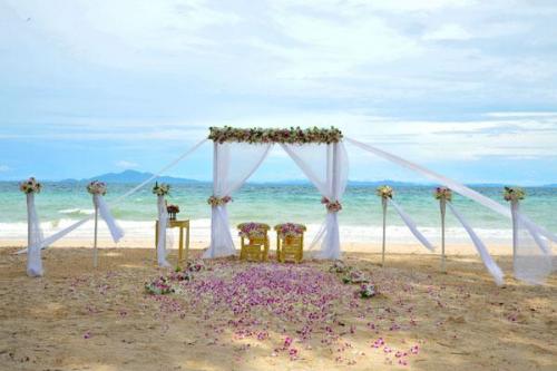 Beach-Wedding-Venue-099