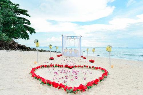 Beach-Wedding-Venue-102