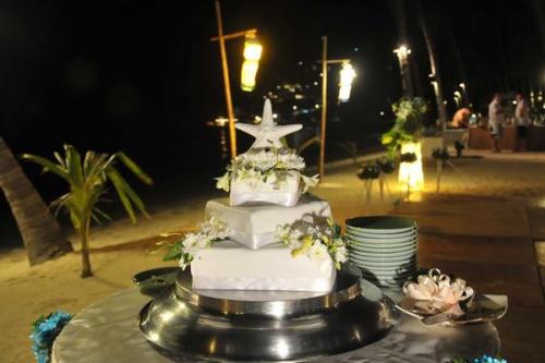 Wedding-Cake-03